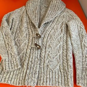 Banana Republic cable knit 100% wool cream heather